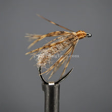Load image into Gallery viewer, Mogit (#107) Jamiesons Shetland Spindrift Yarn